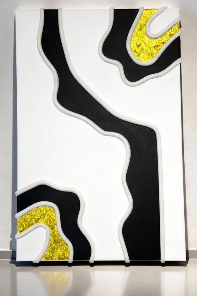 Tamamen El Yapımı, Akışkan Siyah & Neon Sarı Uyumu Tablo (35x50) Beyaz