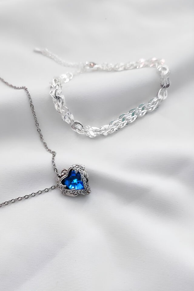 Mavi Kalp Kolye (GÜMÜŞ RENK)