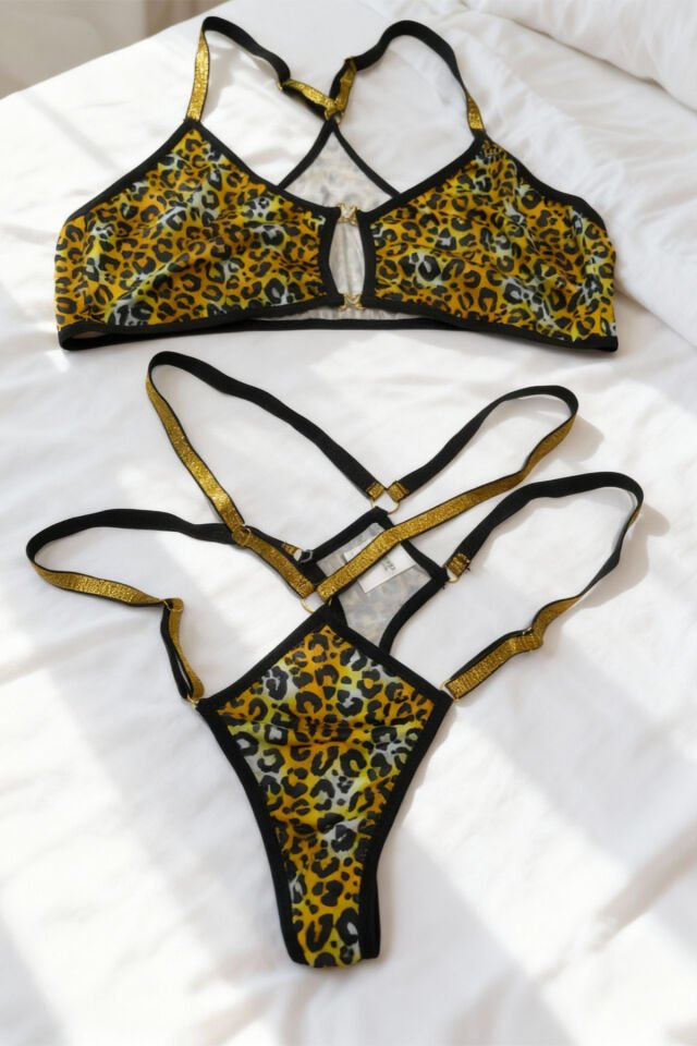 Leopar Desenli Bikini Takımı