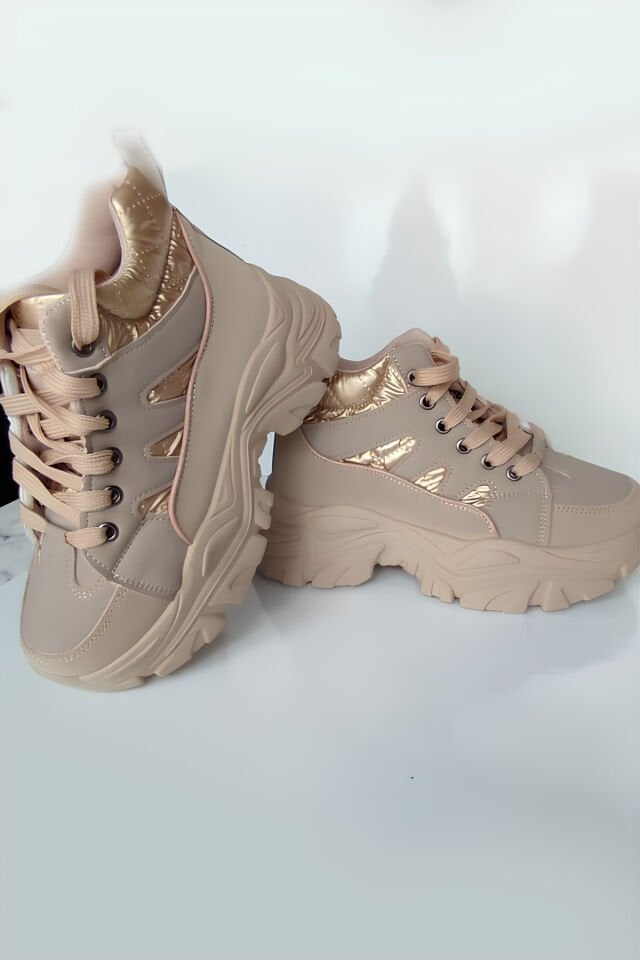 Kadın Kalın Taban Spor Ayakkabı - Bej ve Gold Detaylı Sneaker, Yürüyüş Ayakkabısı