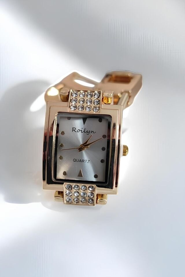 Şık Altın Renk Kadın Kol Saati ve Küpe Paslanmaz Çelik