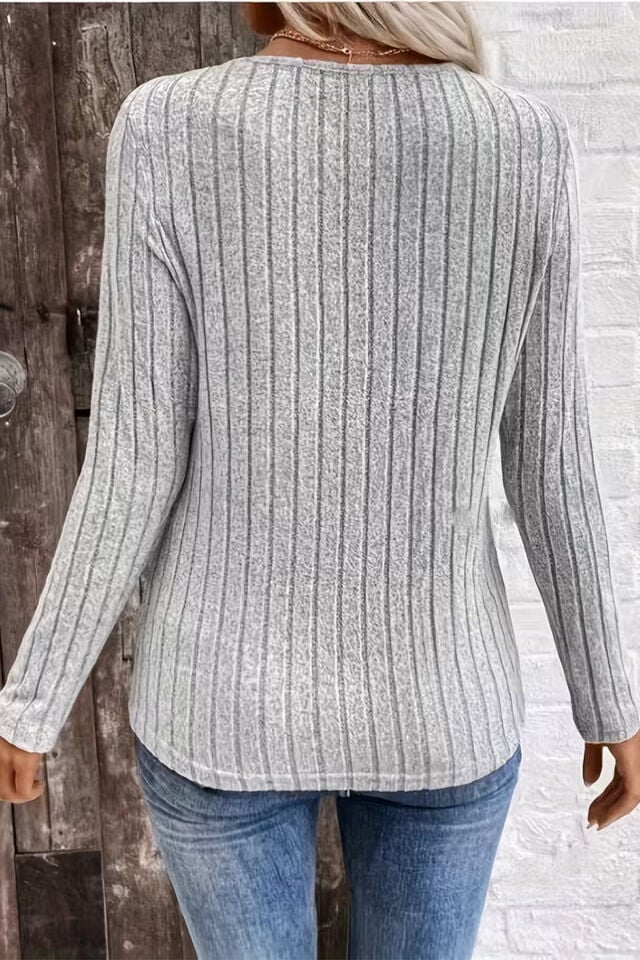 Kadın Gri V Yaka Fitilli Triko Kazak – Uzun Kollu, Esnek ve Günlük Şık Model