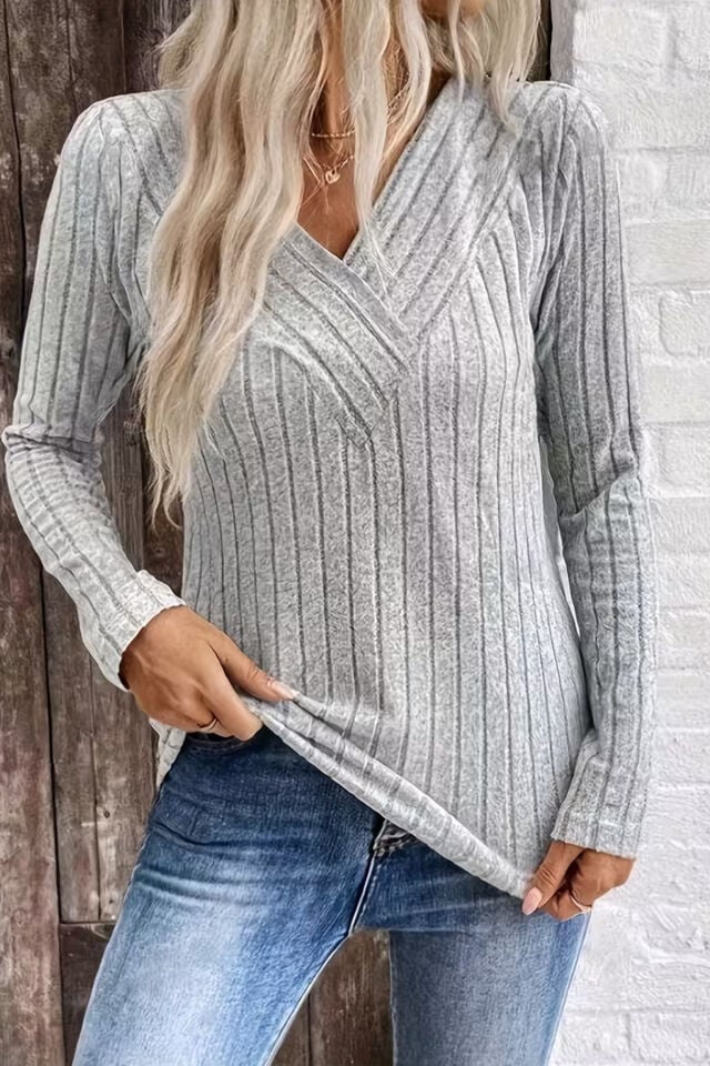 Kadın Gri V Yaka Fitilli Triko Kazak – Uzun Kollu, Esnek ve Günlük Şık Model