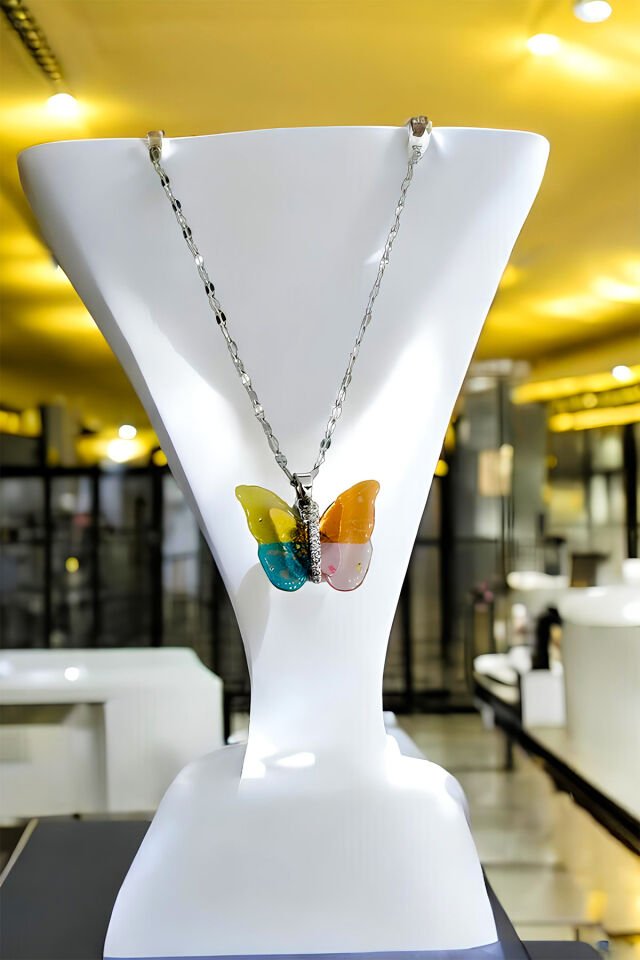 Renkli Kelebekli Kadın Kolye Ve Saç Tokası